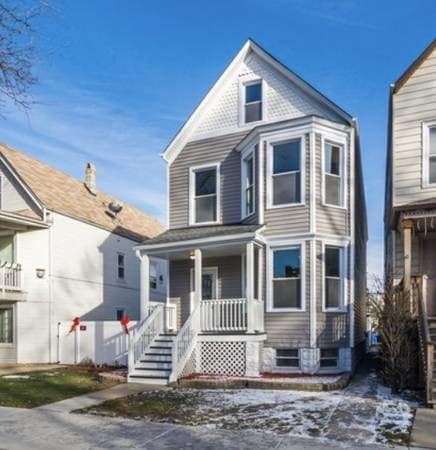 Building Photo - 3349 N Hamlin Ave