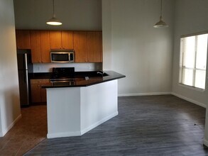 Building Photo - 4767 Via Palm Lakes