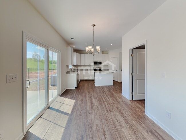 Building Photo - 648 Hamilton Park Dr