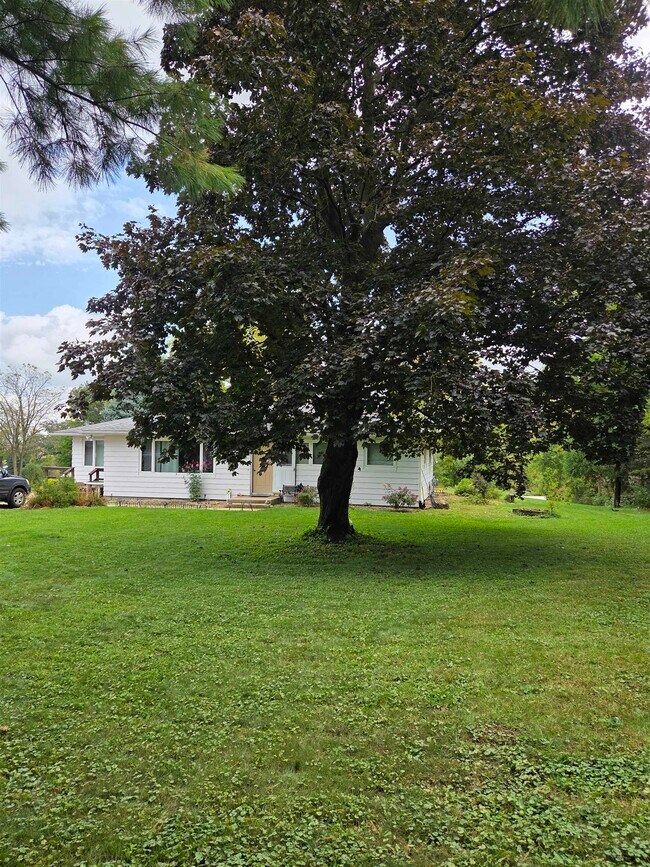Foto del edificio - 2546 Fish Hatchery Rd
