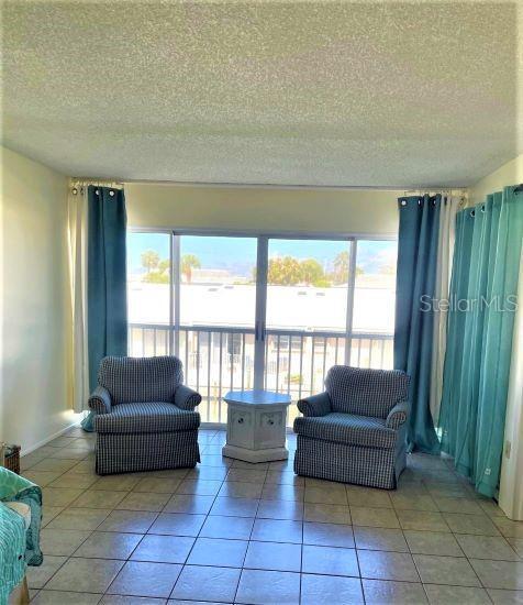 Foto del edificio - 1400 Tarpon Center Dr