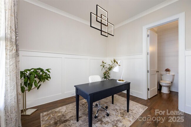 Foto del edificio - 1012 Rockway Dr
