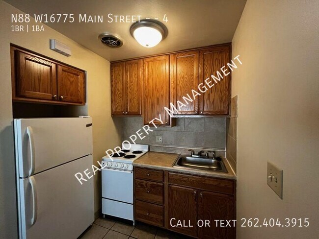 Foto del edificio - N88W16775-W16775 Main St