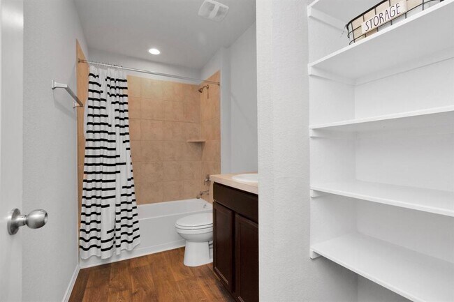 Foto del edificio - 21506 Hartford Hollow Ln