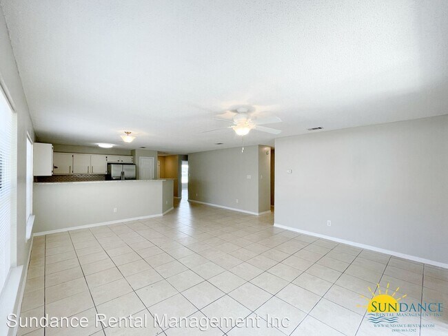 Foto del edificio - 3 br, 2 bath House - 914 Emily Circle