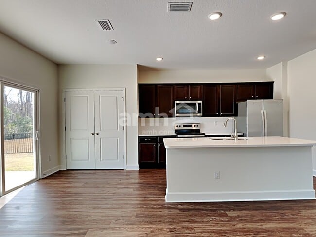 Building Photo - 12295 Sapp Rd