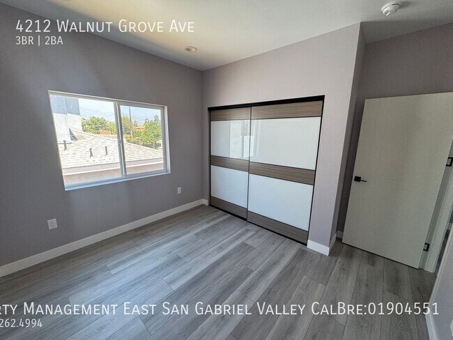Foto del edificio - 4212 Walnut Grove Ave