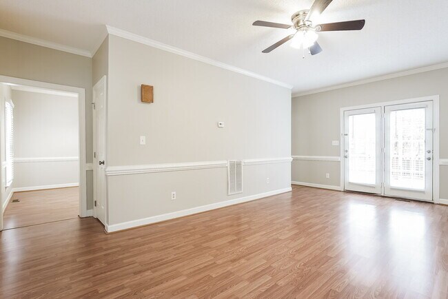 Foto del edificio - 212 Sleepy Creek Dr