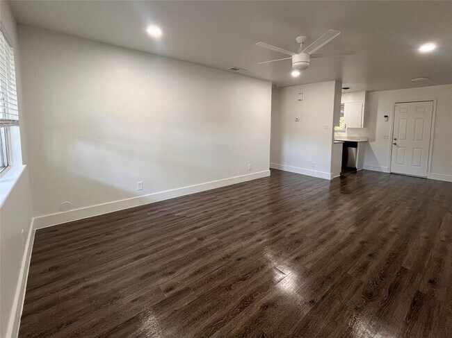 Building Photo - 2308 Alta Vista Ave