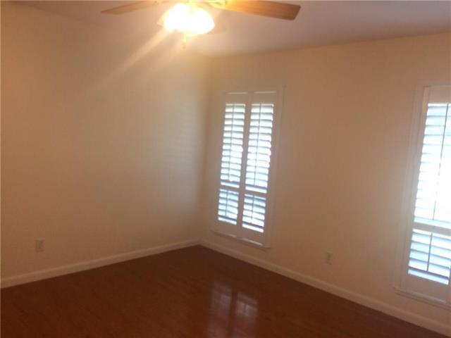 Building Photo - 1717 Glade Rd