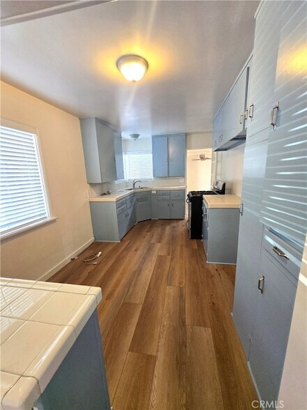 Foto del edificio - 1740 E 53rd St
