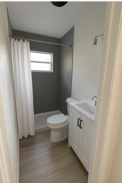 Building Photo - 524 Eastwind Dr