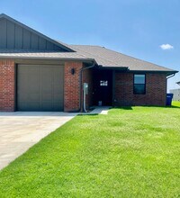 Building Photo - 4923 Spring Ridge Rd