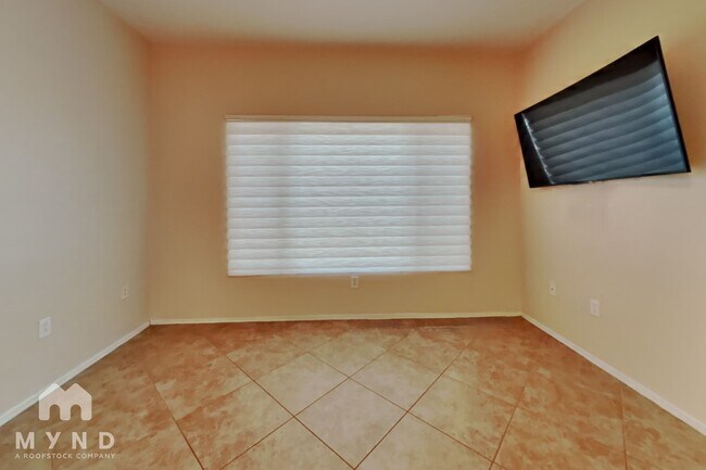 Foto del edificio - 600 W Grove Pkwy