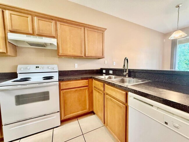 Building Photo - 8173 Stone View Dr