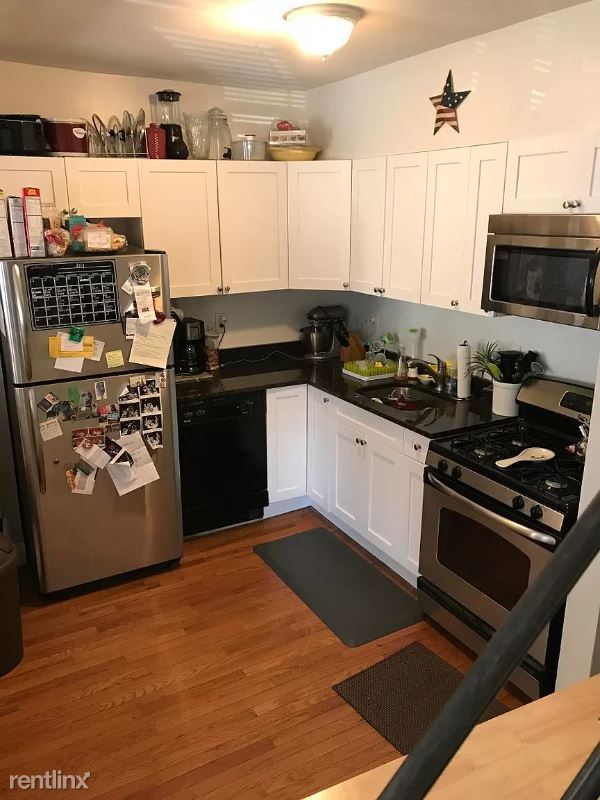 Building Photo - 2 br, 1 bath Townhome - 128 Coles St.