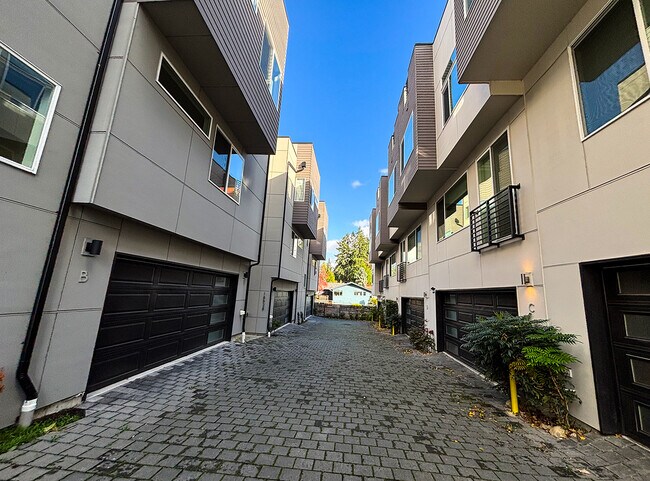 Foto del edificio - 18526 Wallingford Ave N