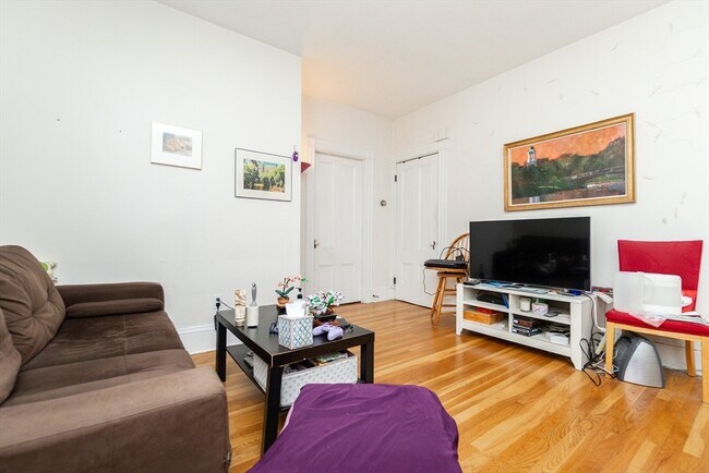Foto del edificio - 5 Beacon St