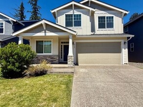 6766 N 89th Loop