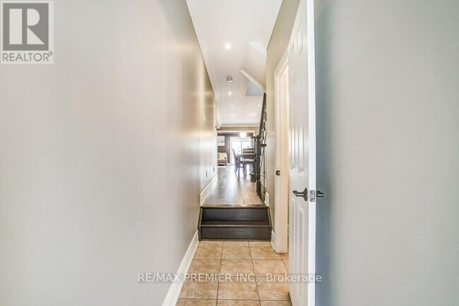 Building Photo - 1274 Costigan Rd