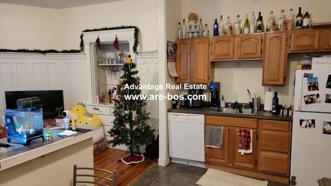 Foto del edificio - 1066 Commonwealth Ave