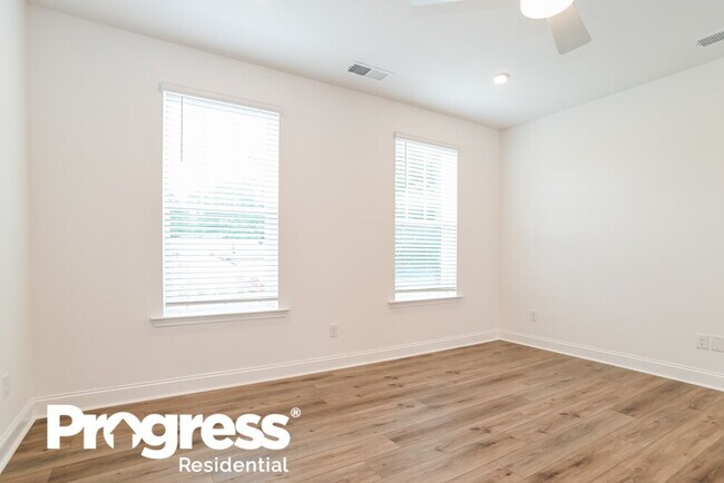 Building Photo - 536 Ethridge Pl