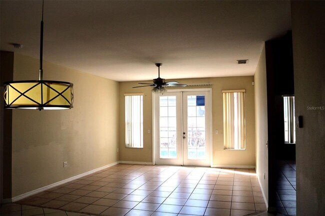 Foto del edificio - 1932 Magical Ln