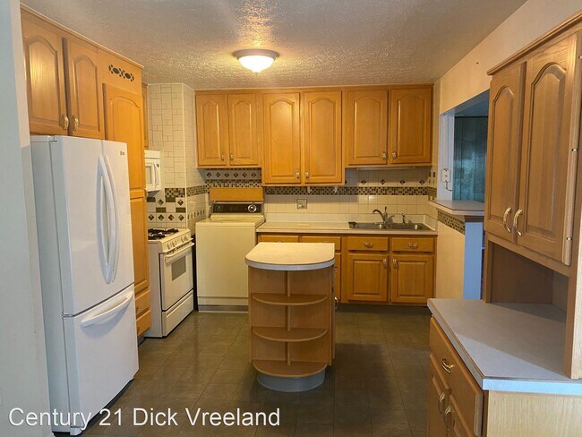 Foto del edificio - 3 br, 1 bath House - 6606 Rob Roy St