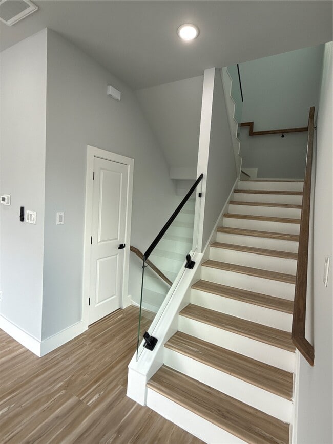 Foto del edificio - 3101 Live Oak St