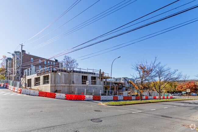 Building Photo - Regency on the Hudson