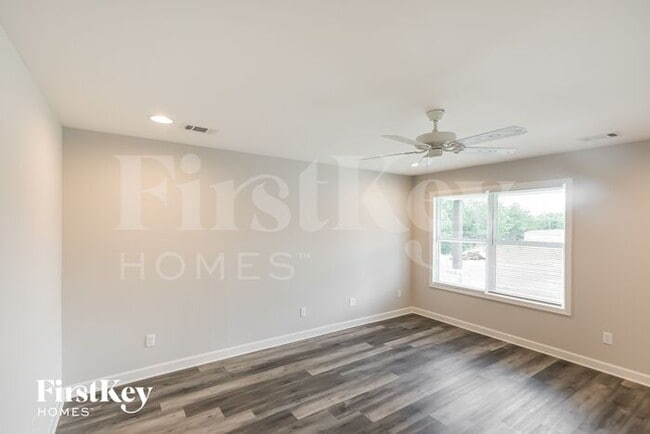 Foto del edificio - 5997 73rd E Pl