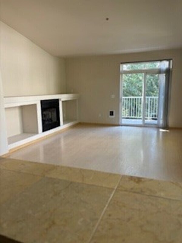 Foto del edificio - 5400 Harbour Pointe Blvd