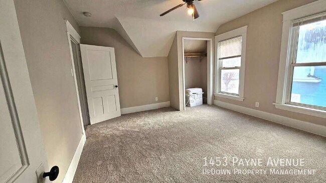 Foto del edificio - 1453 Payne Ave