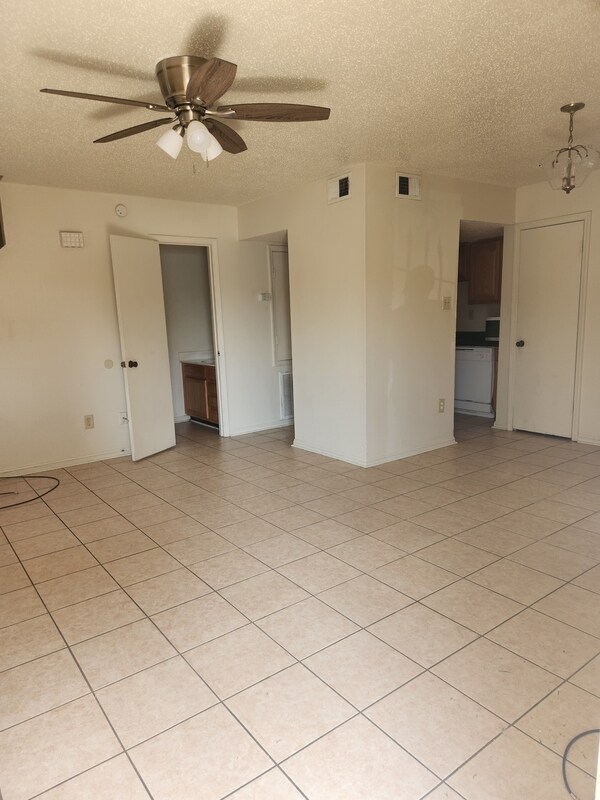 Foto del edificio - 1629 Gary, Apartment B