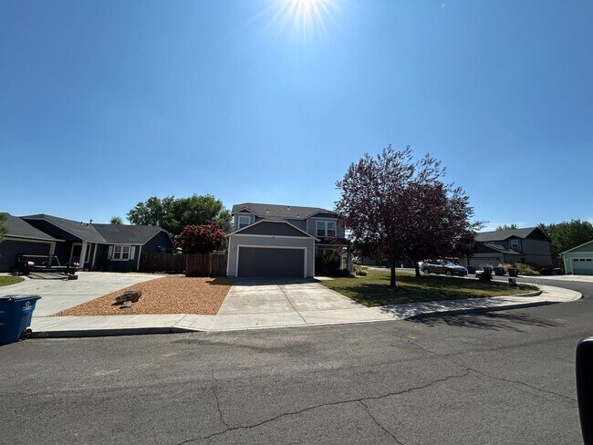 Foto del edificio - Home in Antler Ridge Community-Redmond