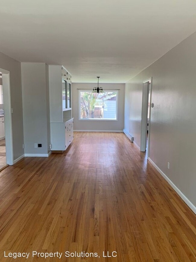 Building Photo - 4 br, 2 bath House - 1315 W. 32nd Street
