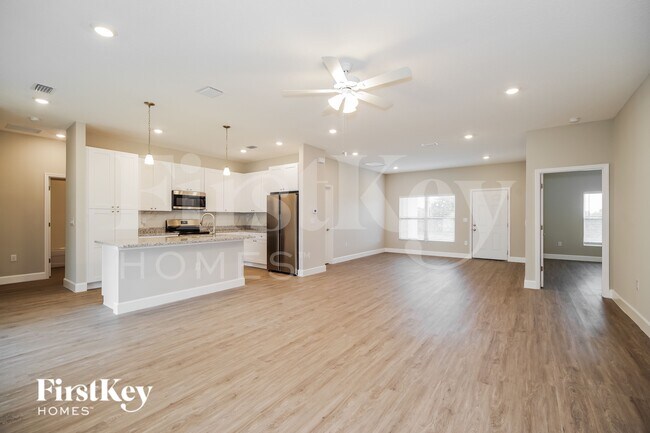 Foto del edificio - 1037 Garvey Rd