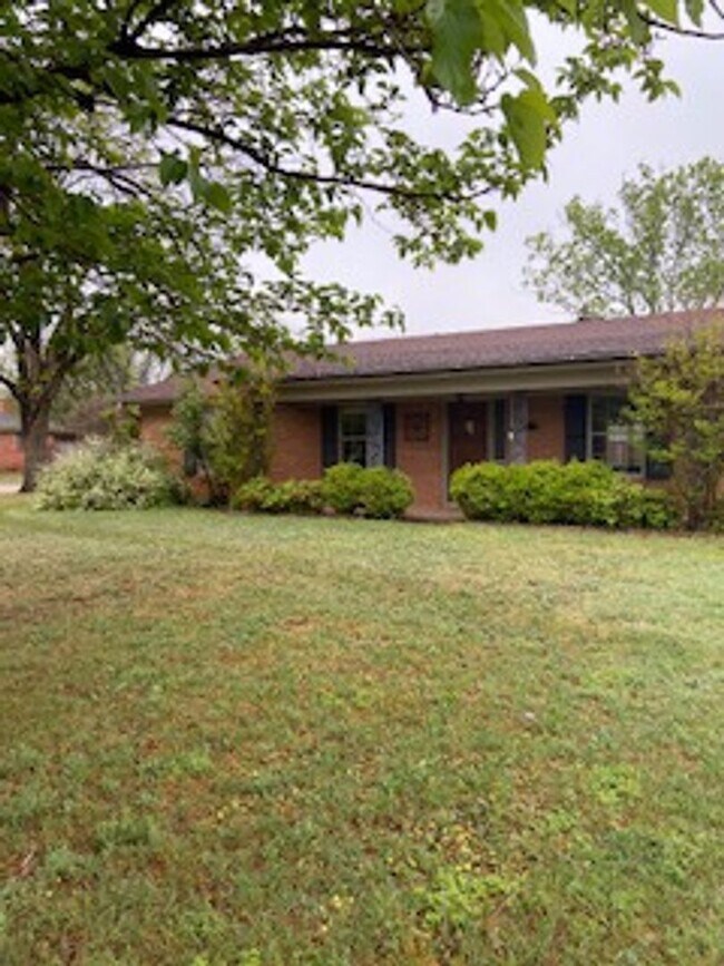 Foto del edificio - 2250 Greenbriar Drive