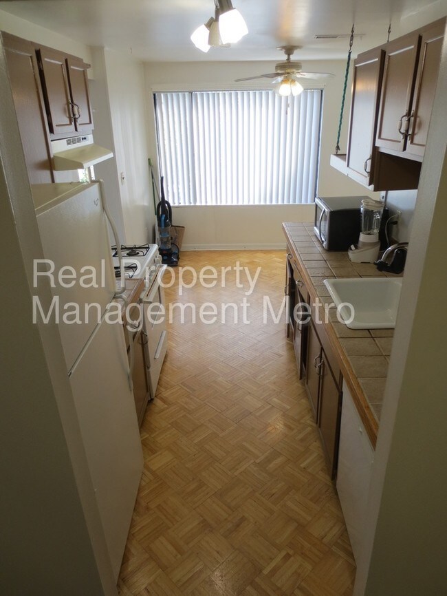 Foto del edificio - 8721 Hayshed Ln
