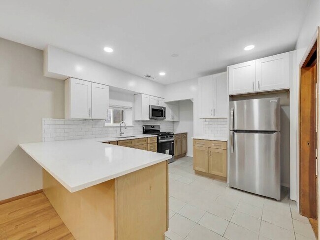 Foto del edificio - 4942 N Sheridan Rd