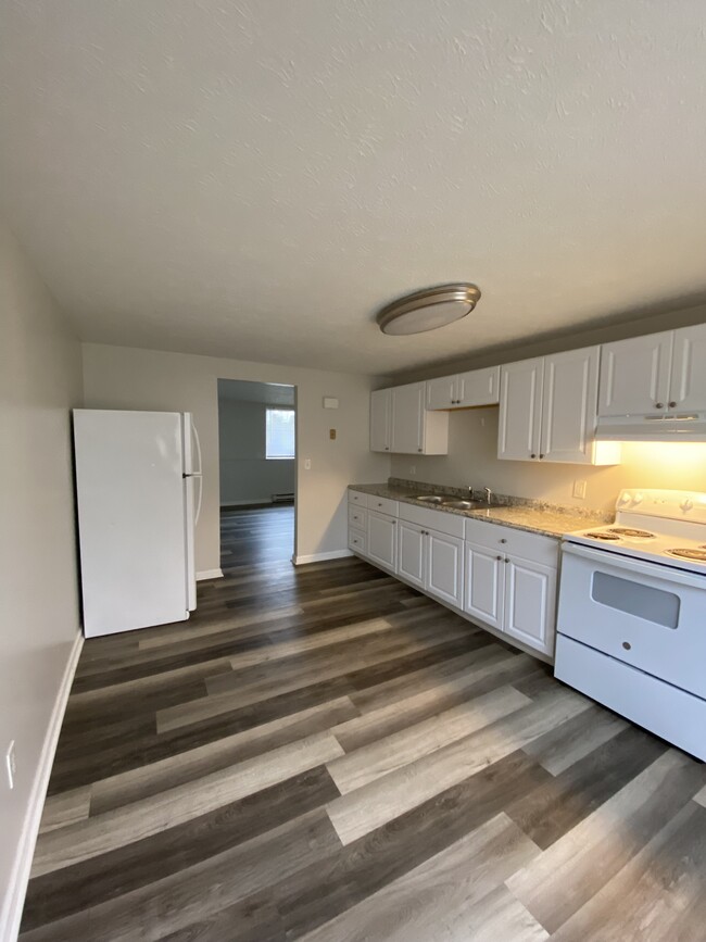 Foto del edificio - 6723 Creekside Dr