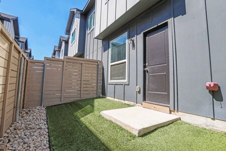 Foto del edificio - 3401 Heritage Ln