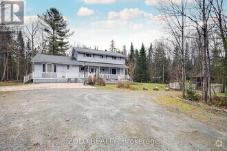 Building Photo - 67 Bridgedale Crescent