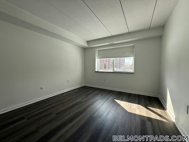 Foto del edificio - 55 Hill Rd