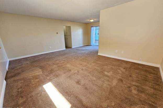 Building Photo - 1625 E Appleton St