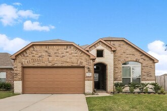 Building Photo - 23006 Silver Linden Ct