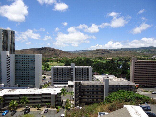 Building Photo - Welcome