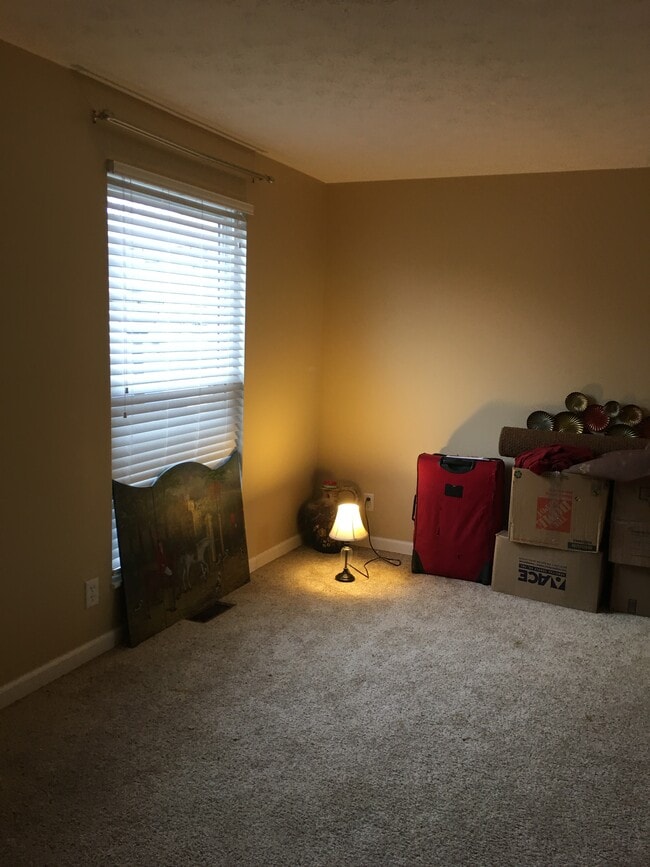 541 Adrian Ct Unit 541, Brookville, OH 45309 Condo for Rent in