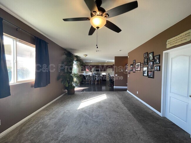 Building Photo - 176 Nightfall Rd