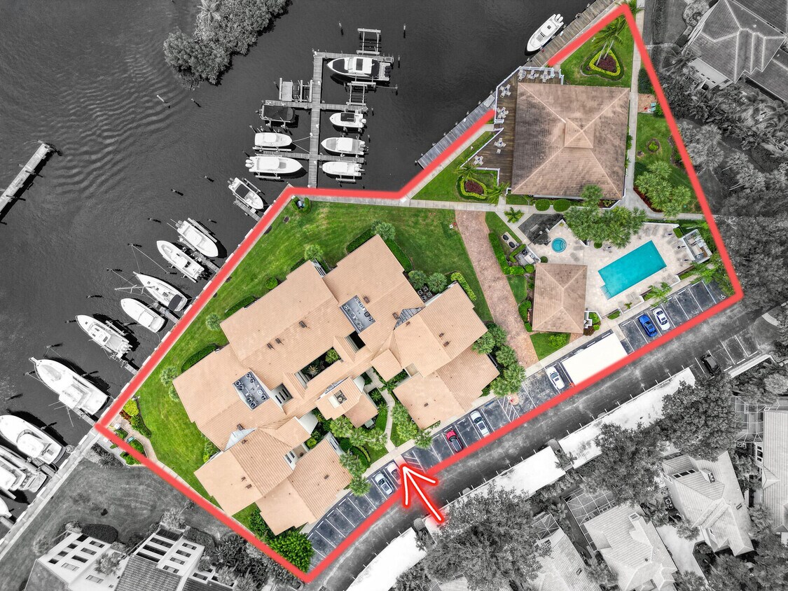 Foto principal - 827 Oak Harbour Dr